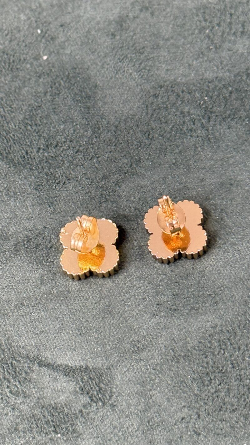 PENDIENTES TRÉBOL BLANCO - Imagen 3