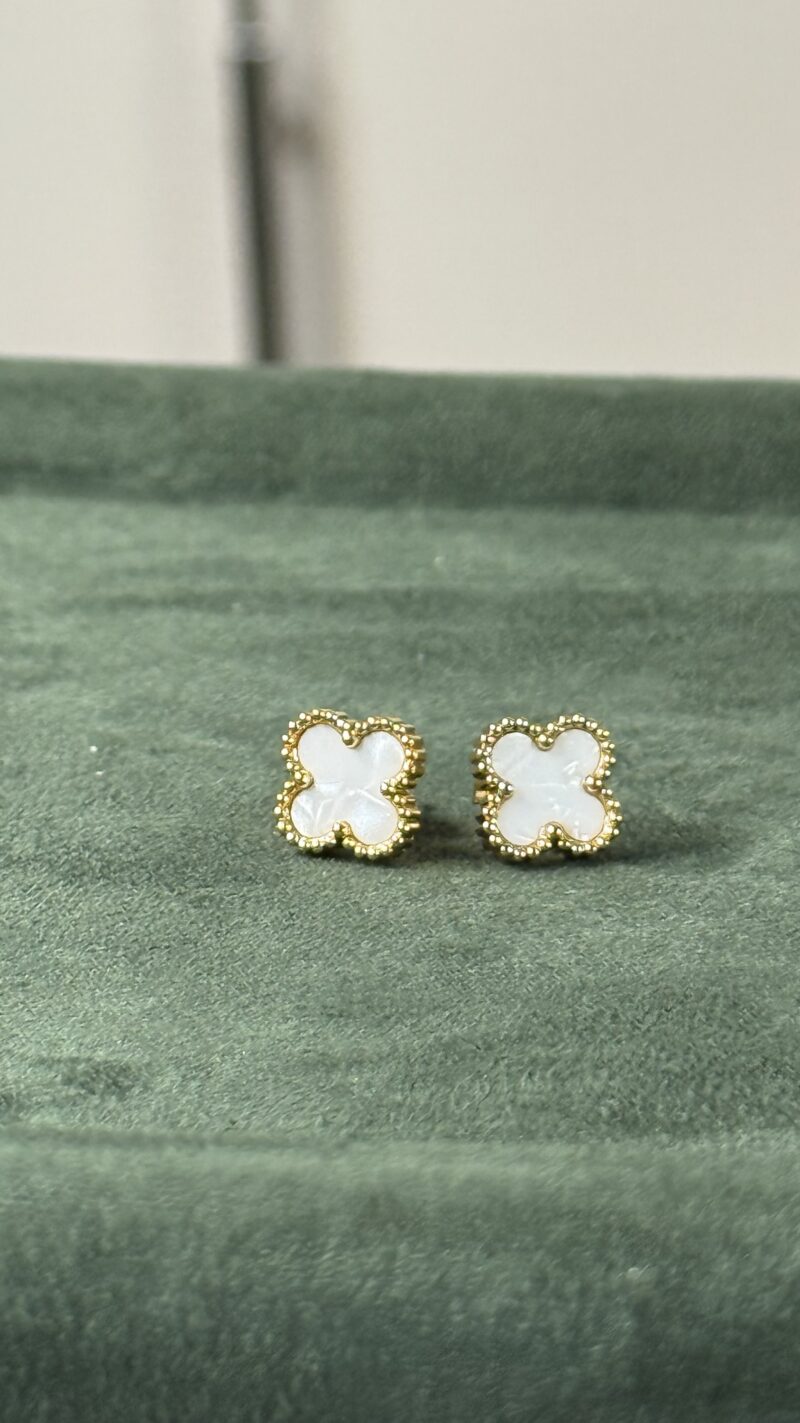 PENDIENTES TRÉBOL BLANCO - Imagen 2