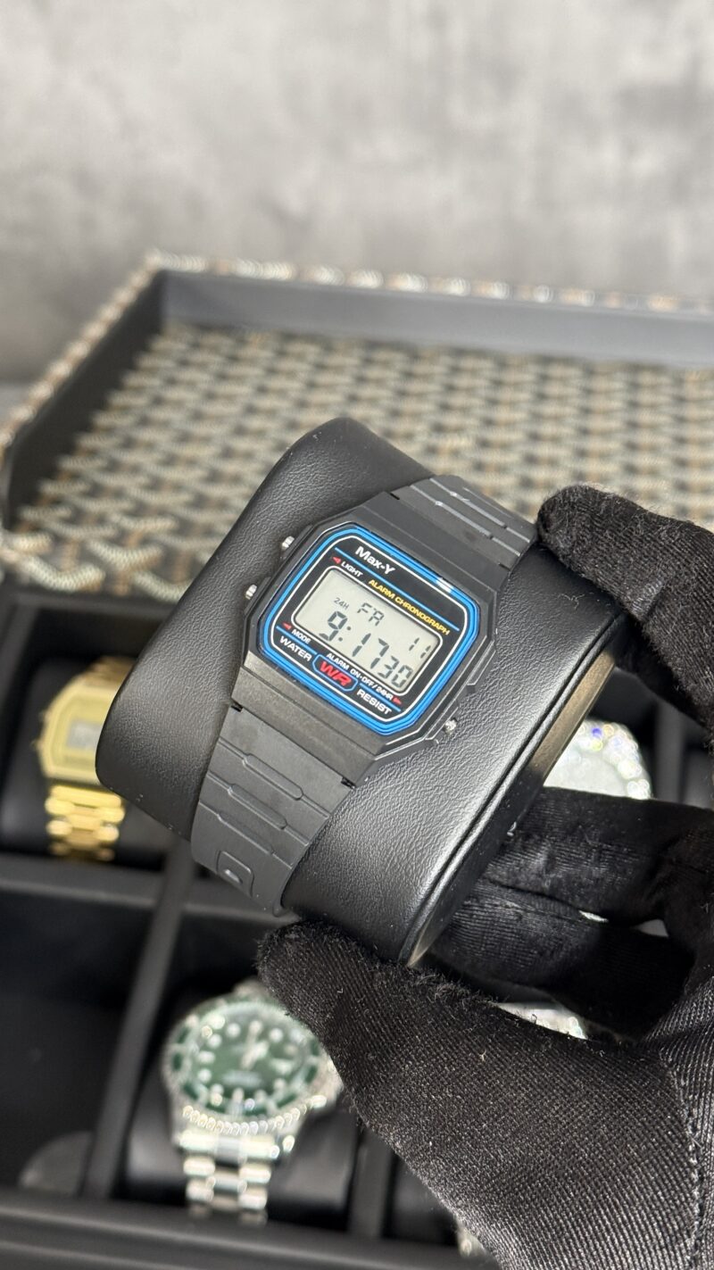 RELOJ NEGRO W/S