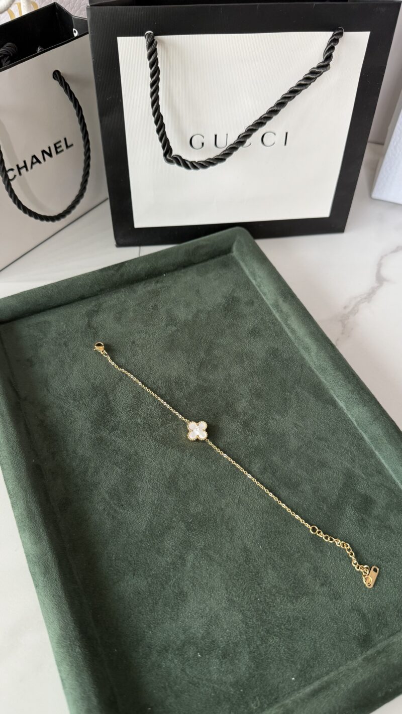 PULSERA ONE TRÉBOL BLANCO
