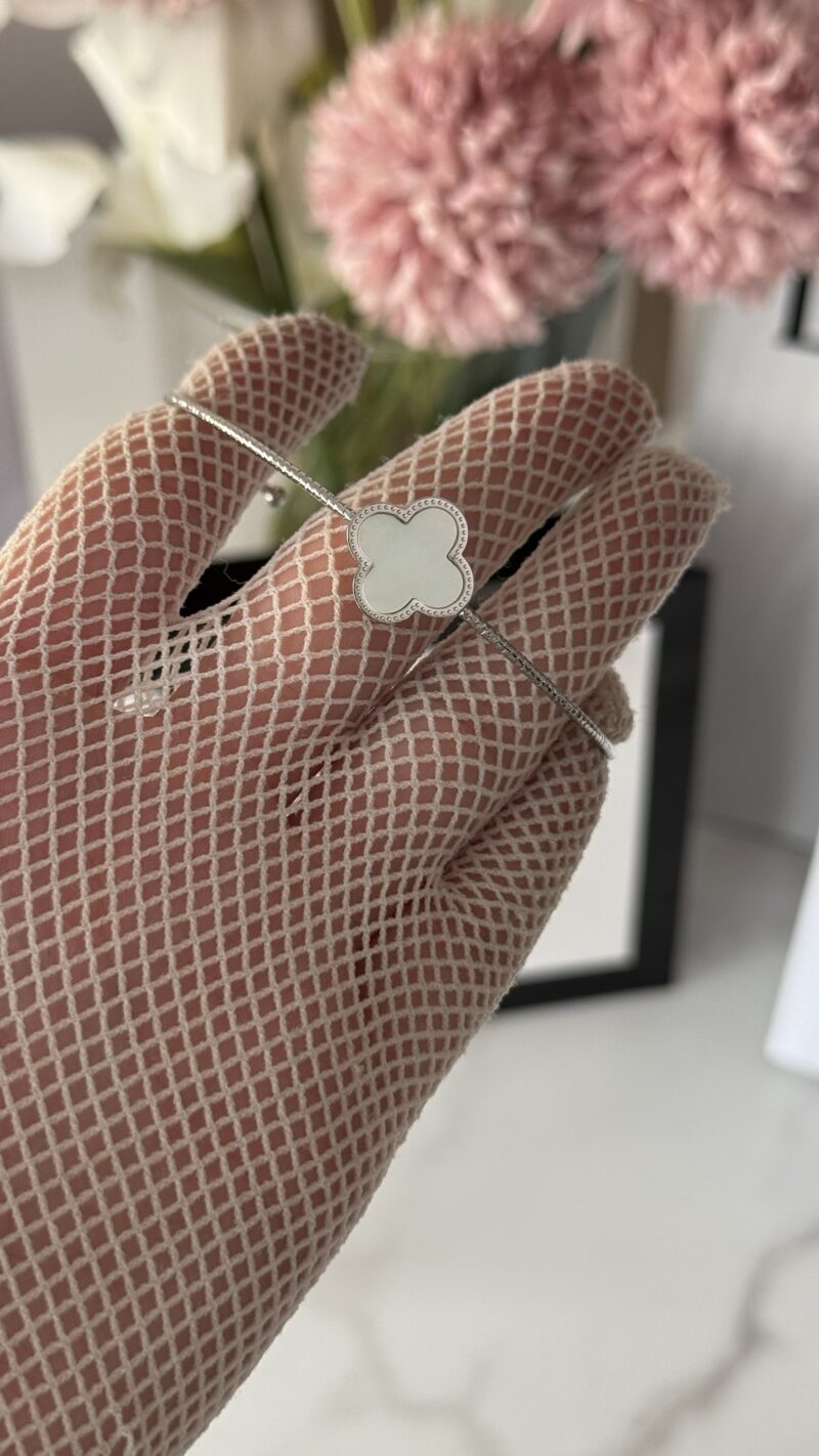PULSERA CHARL TRÉBOL PLATA/ BLANCA - Imagen 3
