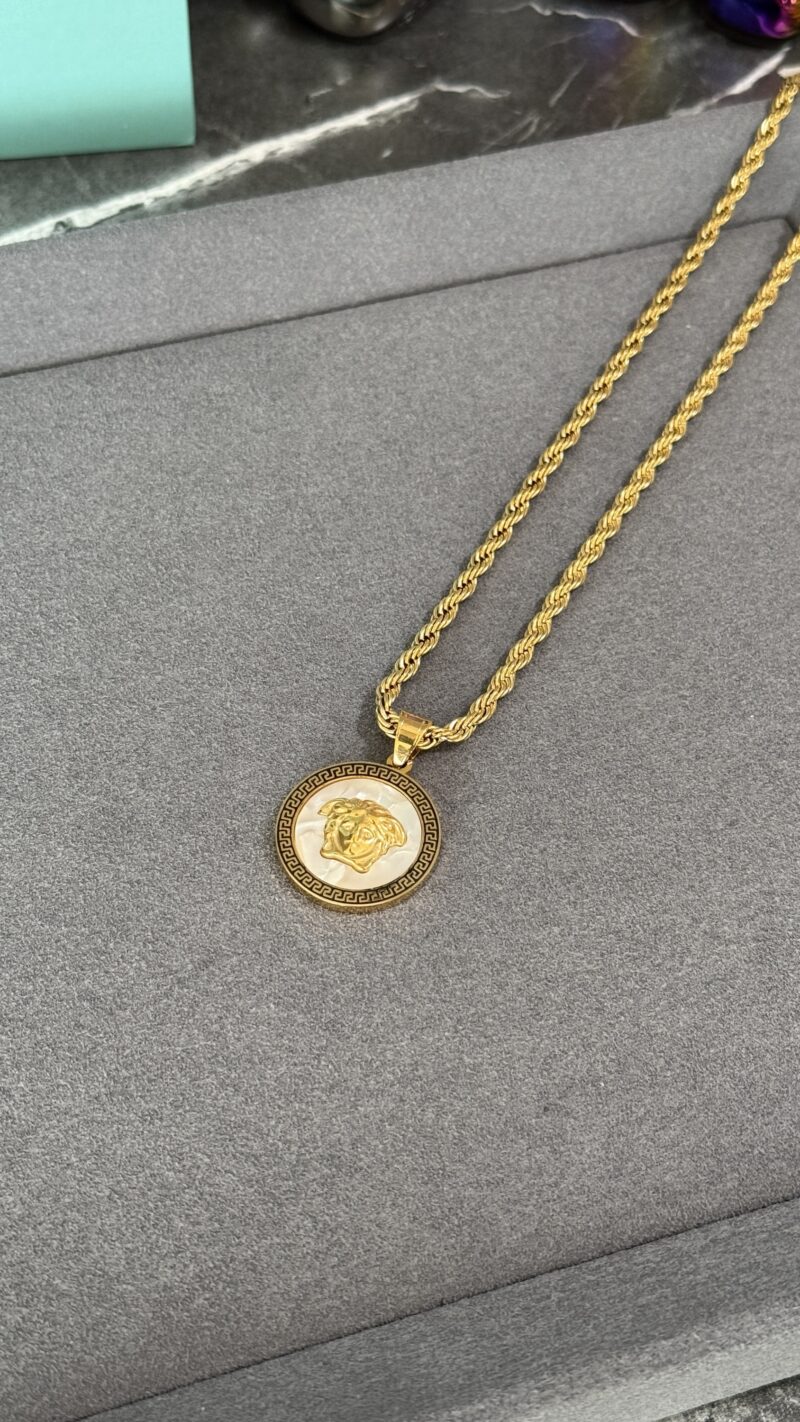 COLGANTE ( VRS 3 ) ORO 54 CM