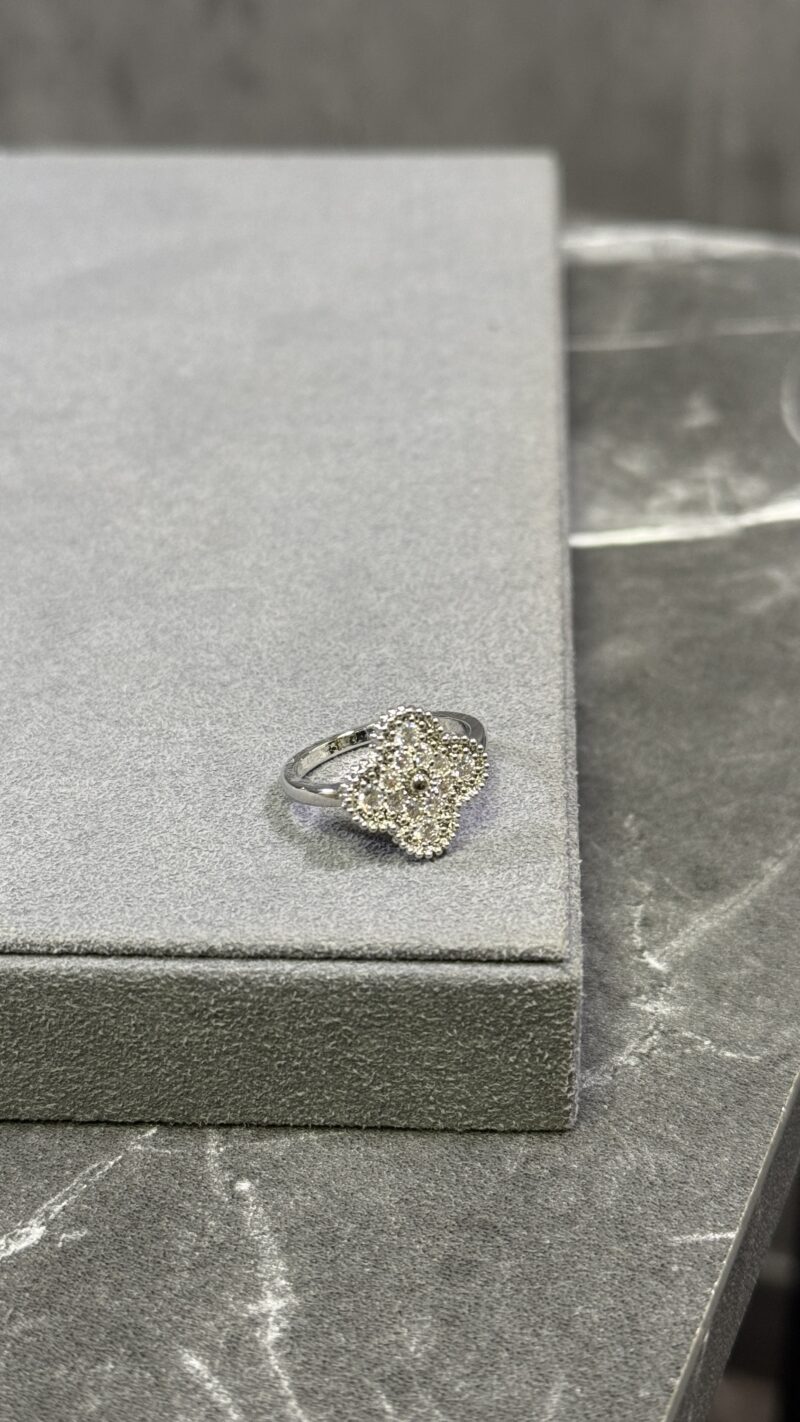 ANILLO TRÉBOL DIAMANTES PLATA - Imagen 2