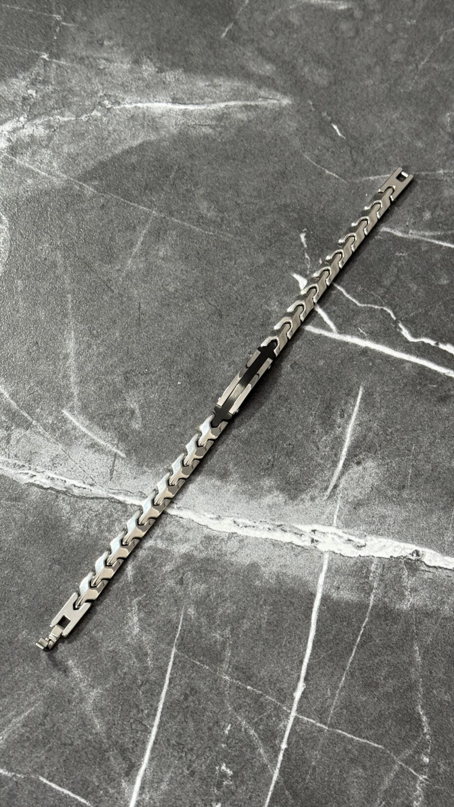 PULSERA PLATA / NEGRO LISO