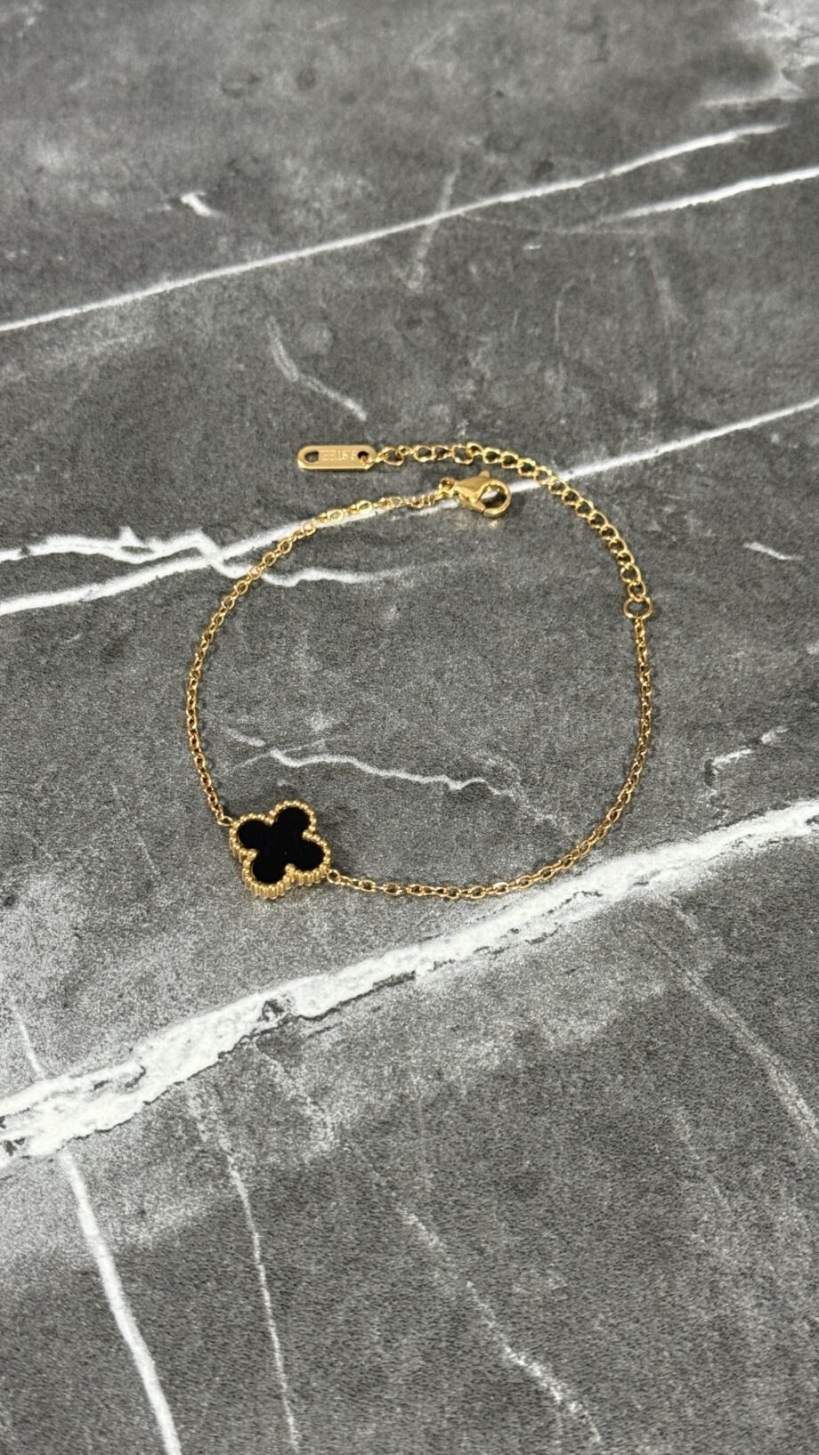 PULSERA TRÉBOL ONE NEGRO / ORO